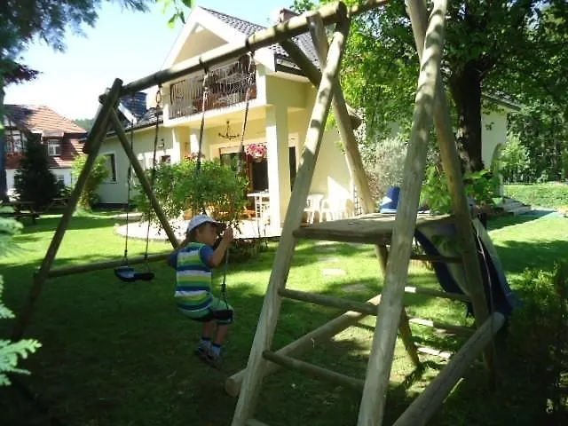 ホームステイ Zielona Oaza *